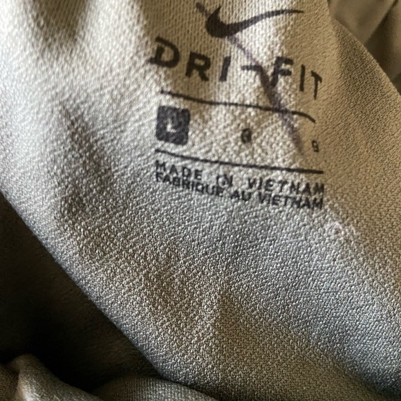 Nike Women's Athletic running track Olive Green with Blue Trim shirts,size 8 - Picture 4 of 8